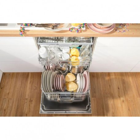 Gorenje GV672C61 Beépíthető mosogatógép UltraClean, 14 teríték,8.6 L,7 prog.,42 dB,C,Alsó evőeszk.,60 cm,Digit.kijelző, Autom.ajtónyit.
